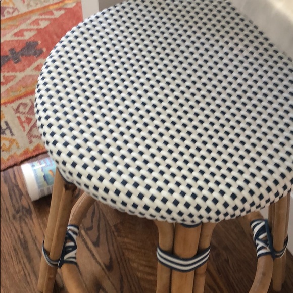 Meet your Posher, Catie - Picture 1 of 1